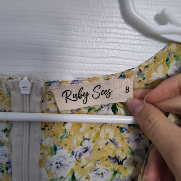 Ruby Sees Floral Cutout Dress - Picture 4 of 4